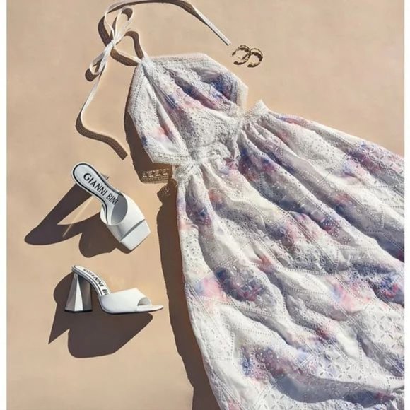 GIANNI BINI Delaney Embroidered Eyelet Halter Maxi DRESS Gown Size 8 NEW $259 - Picture 2 of 12